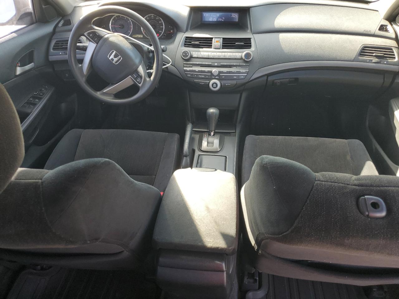 2010 Honda Accord - Image 8
