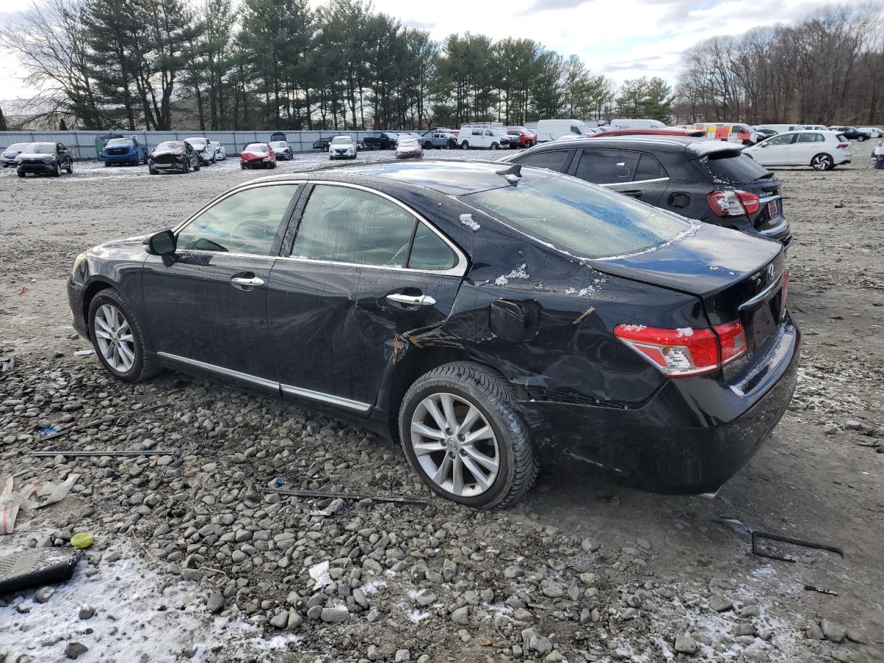 2012 Lexus ES - Image 2