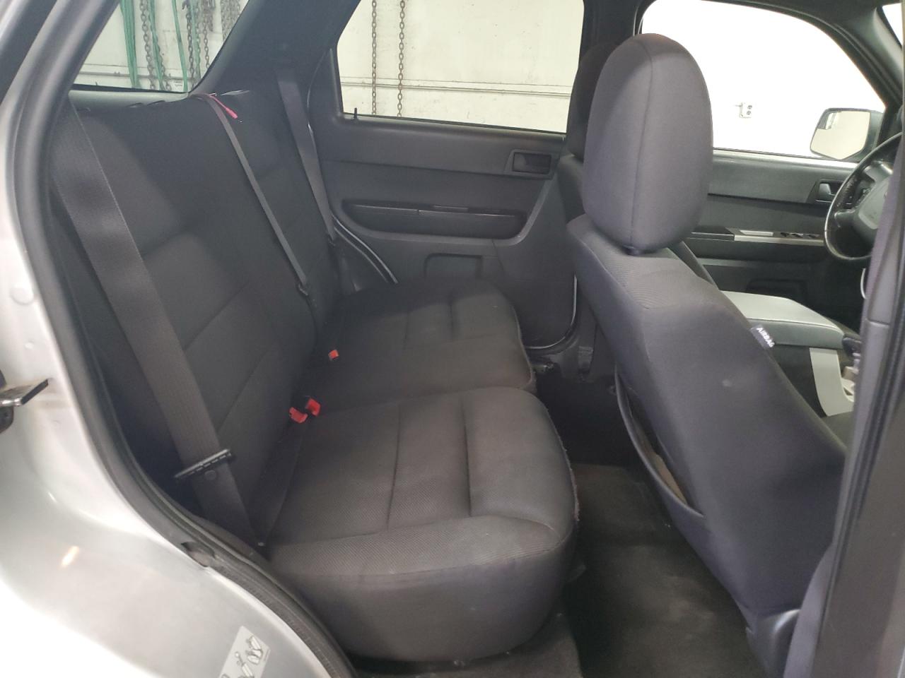 2011 Ford Escape - Image 11
