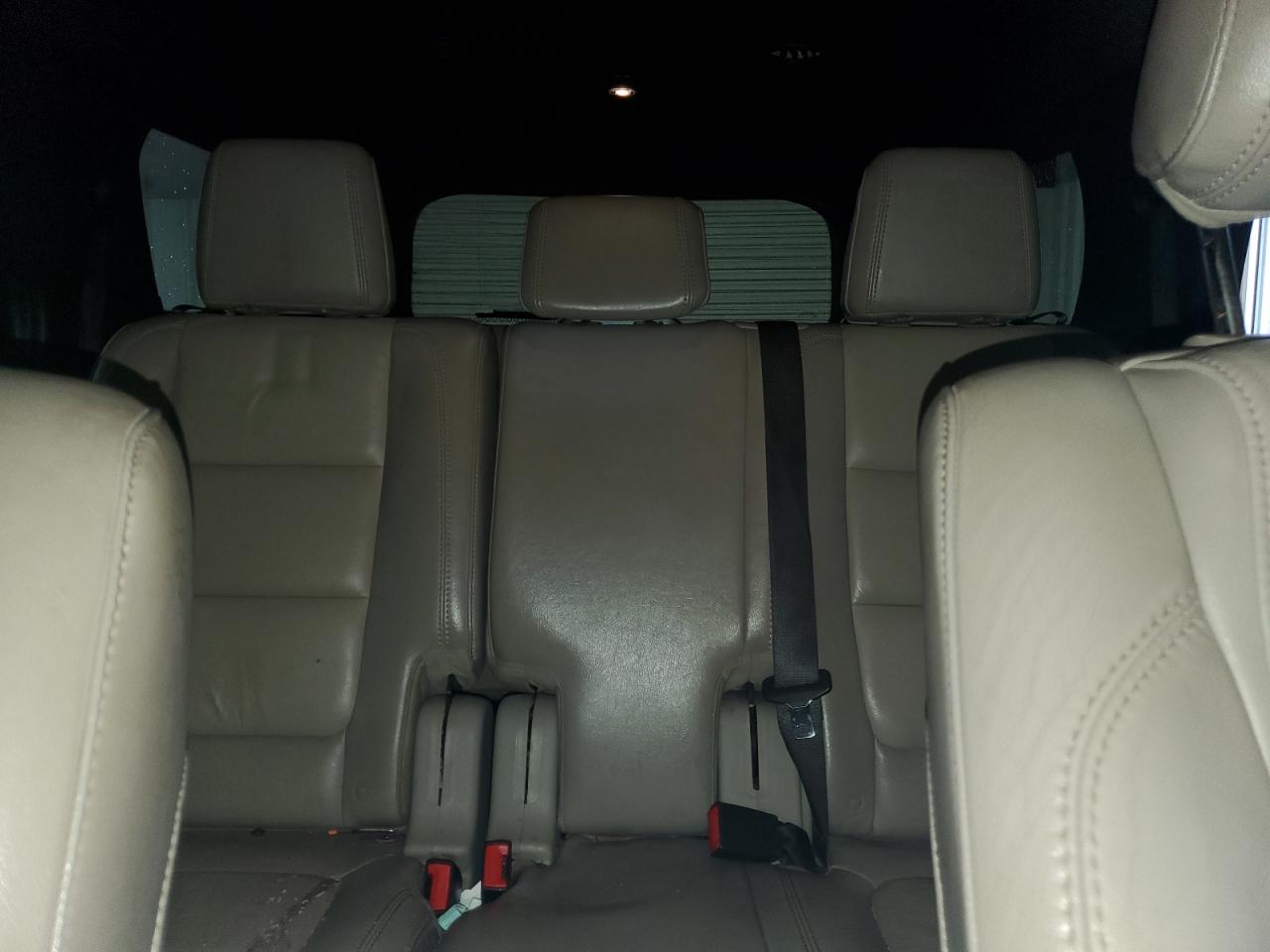 2011 Ford Explorer - Image 10