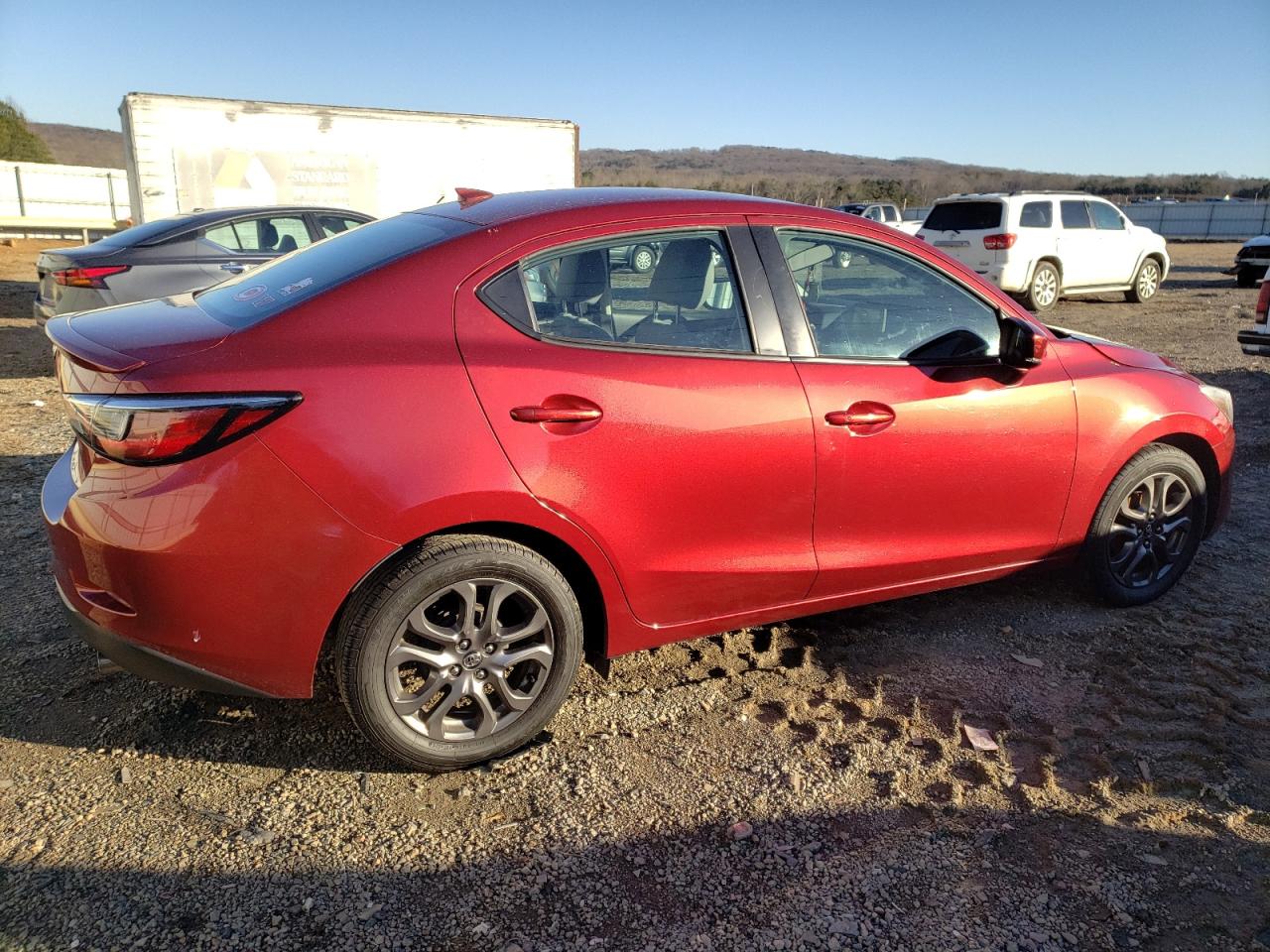2019 Toyota Yaris - Image 3
