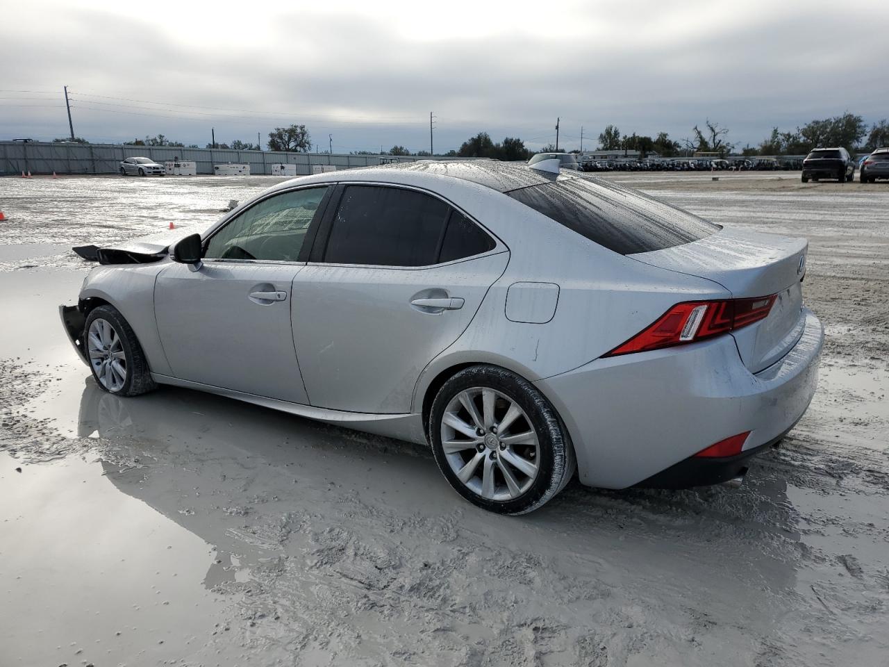 2014 Lexus IS - Image 2
