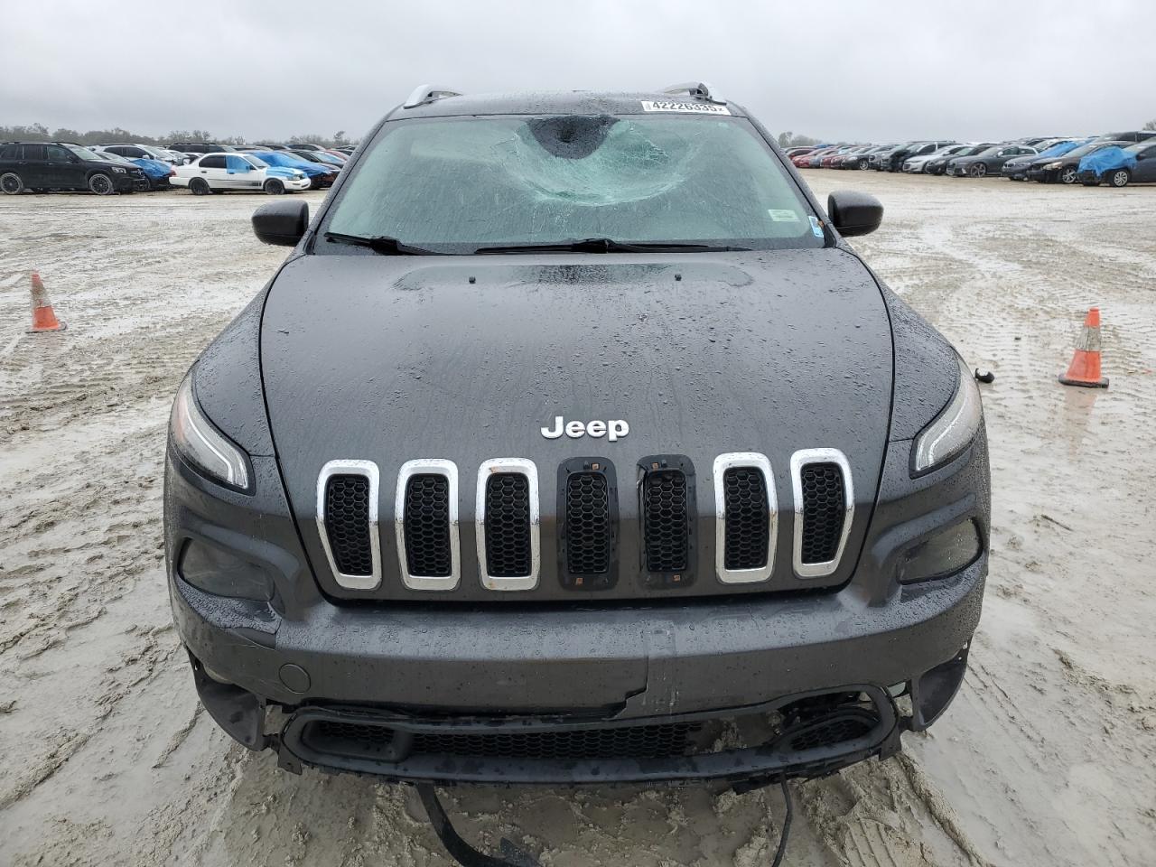 2015 Jeep Grand Cherokee - Image 5