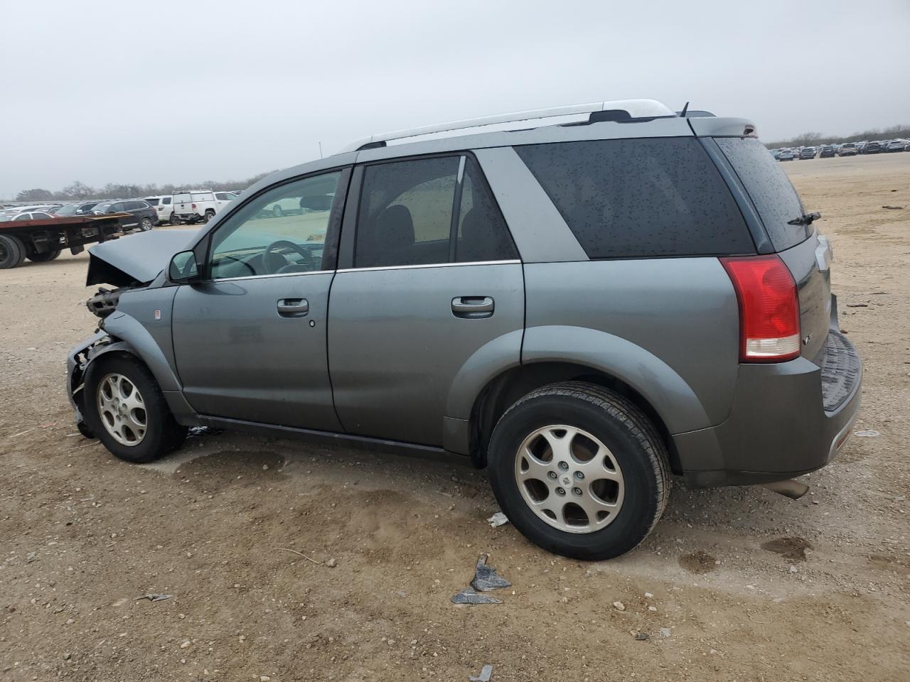 2006 Saturn VUE - Image 2