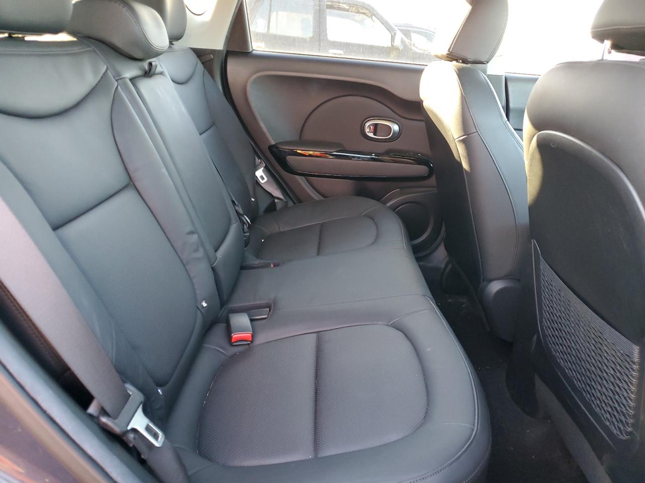 2016 Kia Soul - Image 11