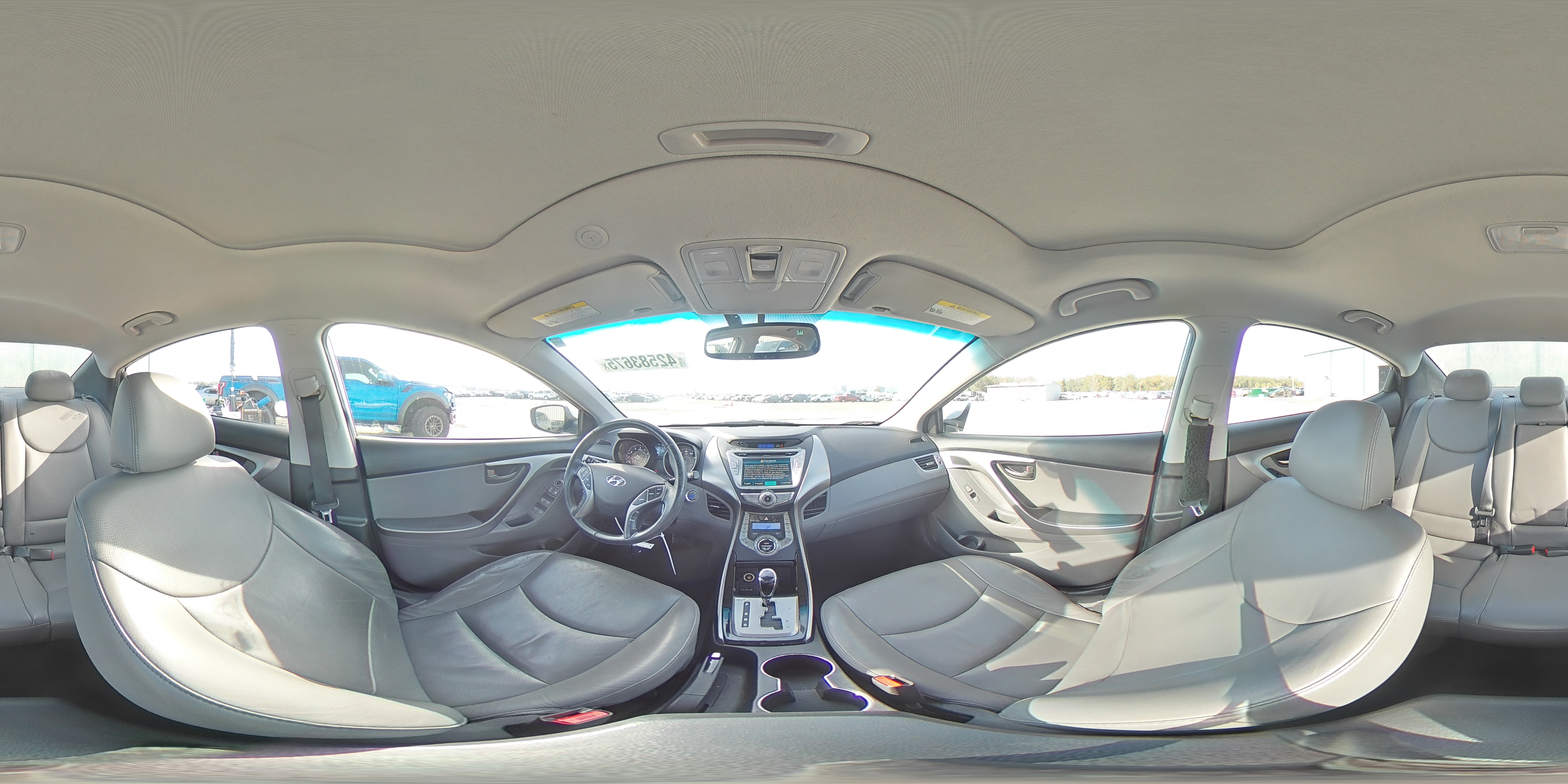 2013 Hyundai Elantra - Image 12