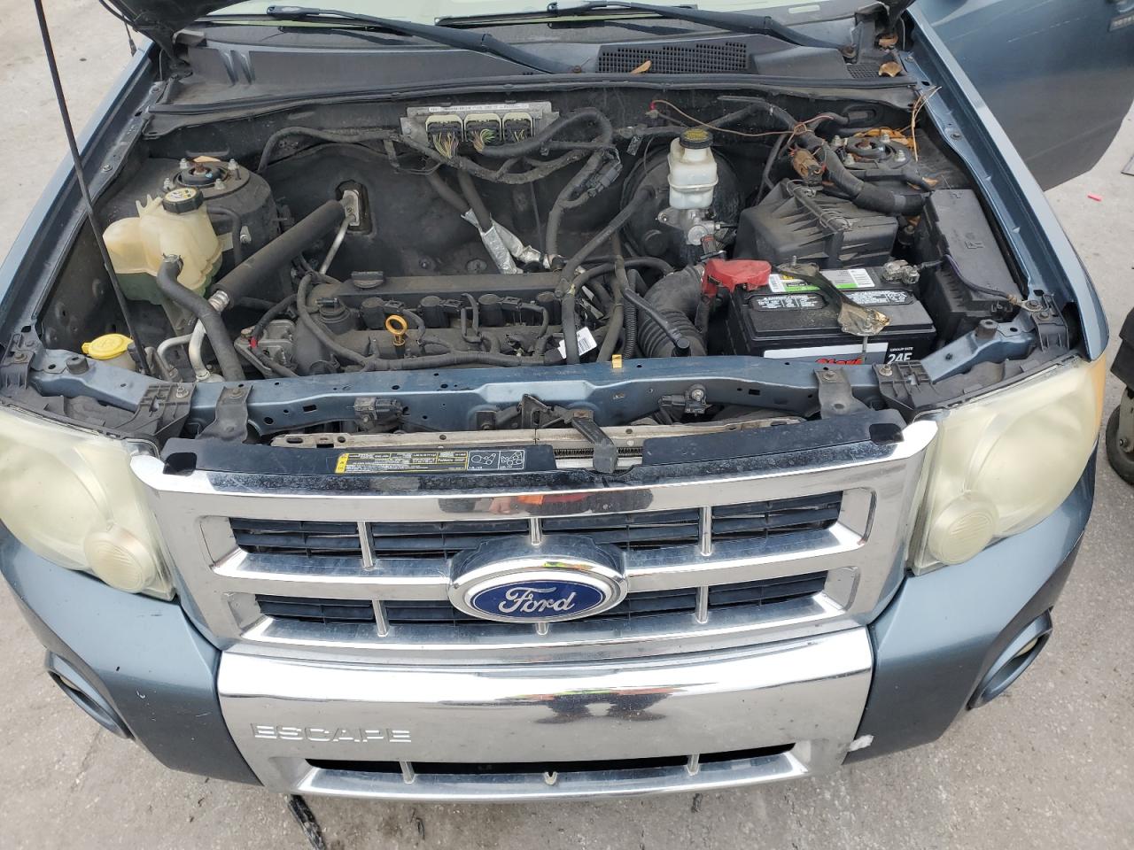 2010 Ford Escape - Image 12