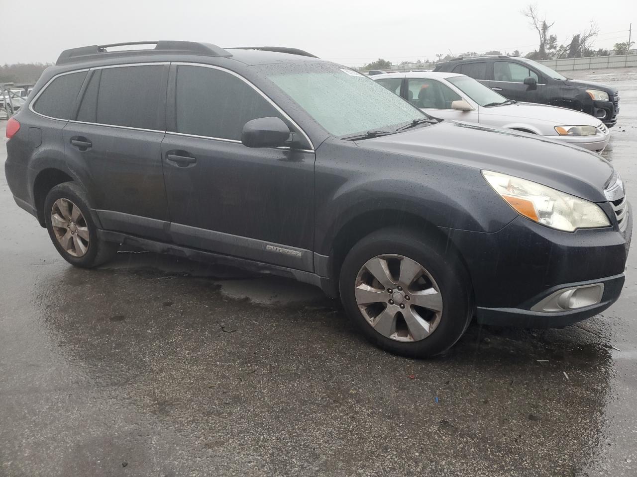 2012 Subaru Outback - Image 4