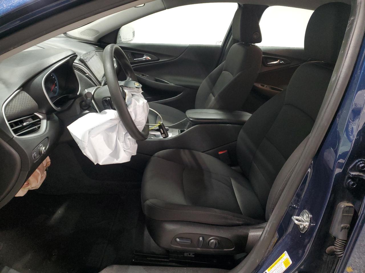 2022 Chevrolet Malibu - Image 7