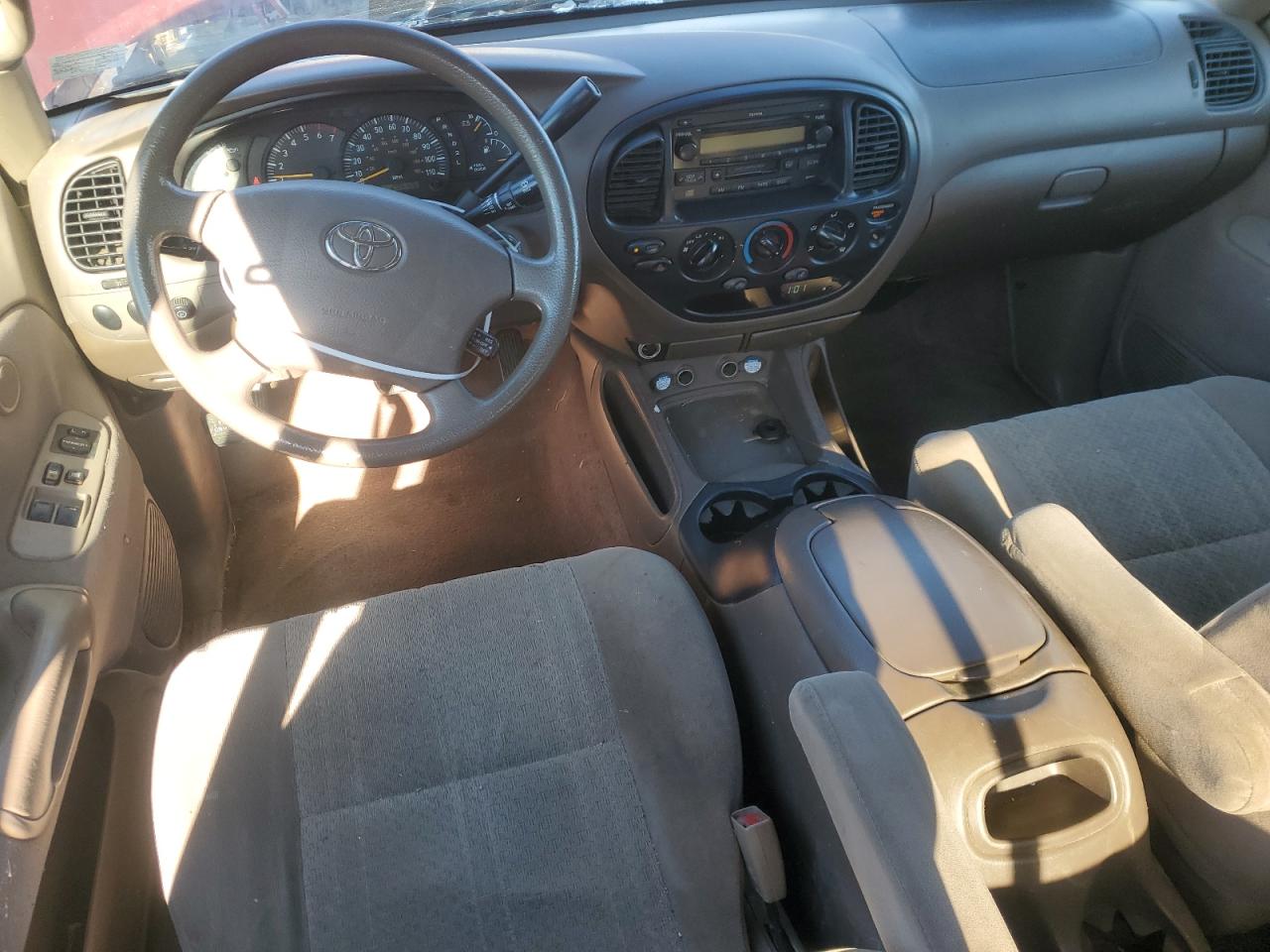 2004 Toyota Tundra - Image 8