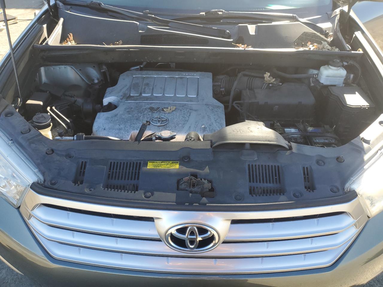 2011 Toyota Highlander - Image 13