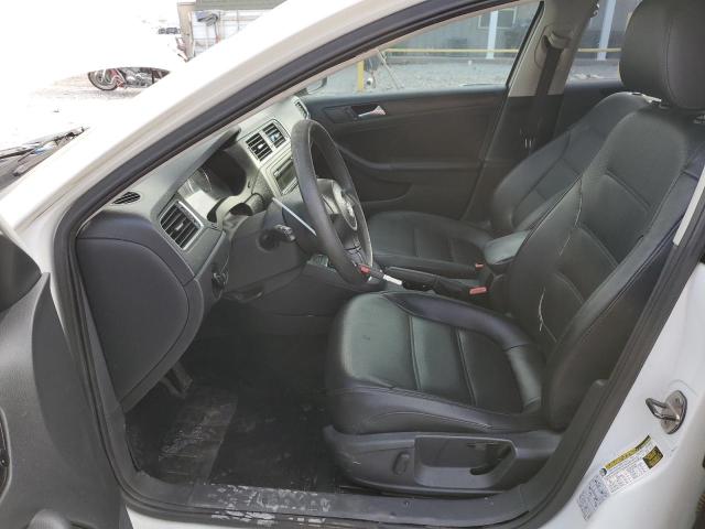  VOLKSWAGEN JETTA 2014 Белый