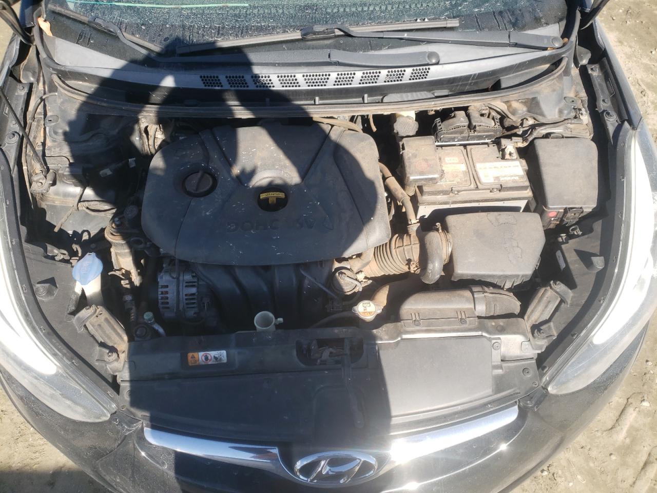 2016 Hyundai Elantra - Image 13