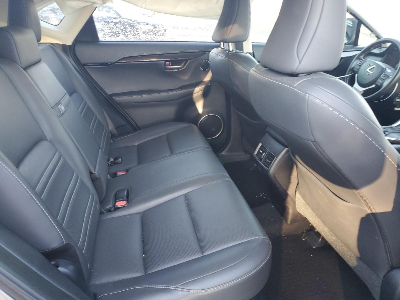 2016 Lexus NX - Image 11