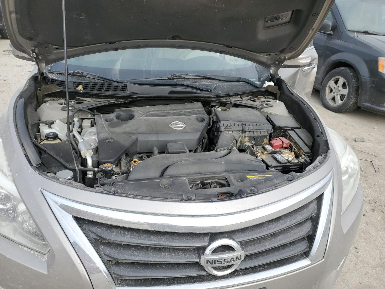 2014 Nissan Altima - Image 12