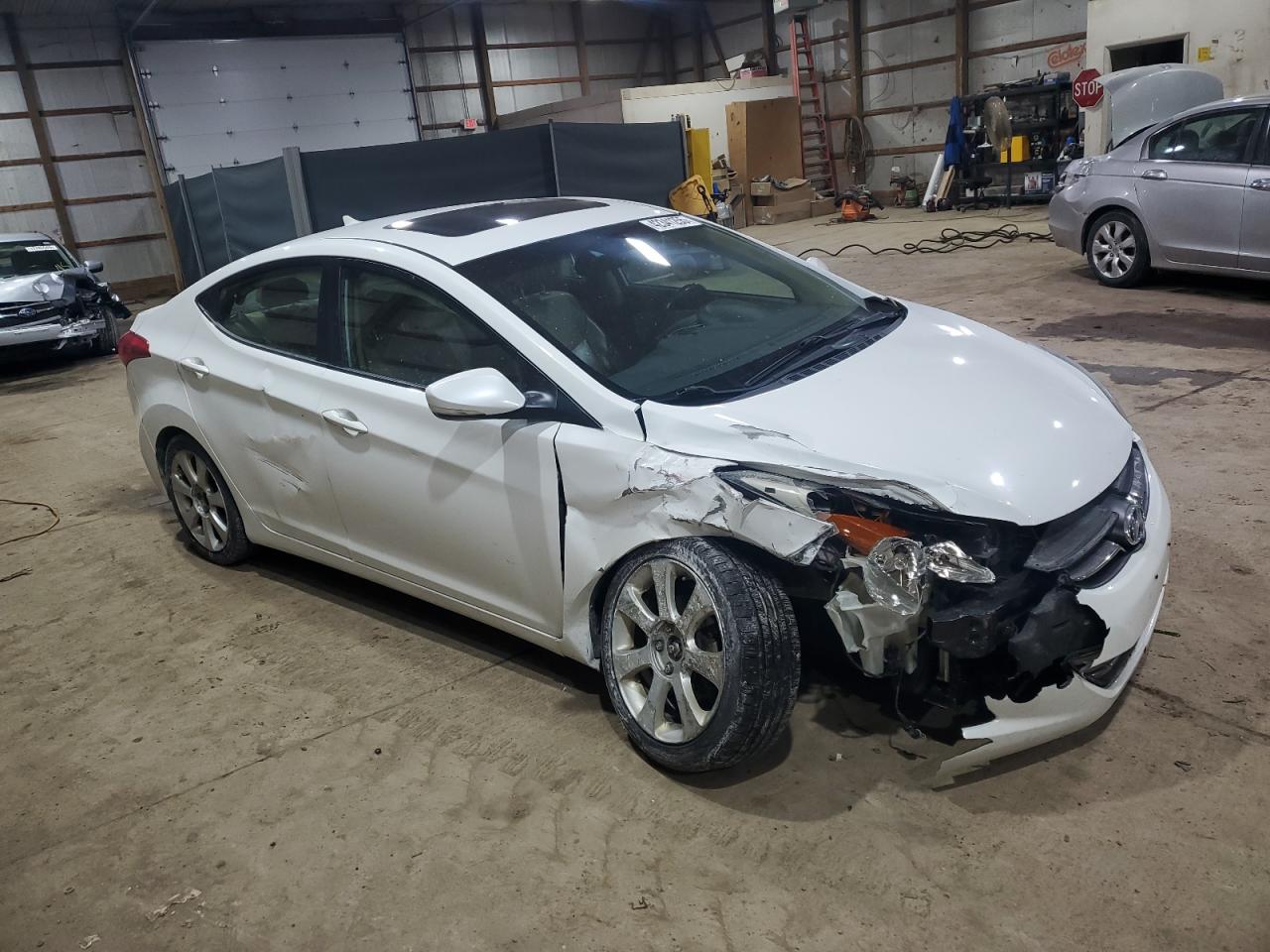 2013 Hyundai Elantra - Image 4