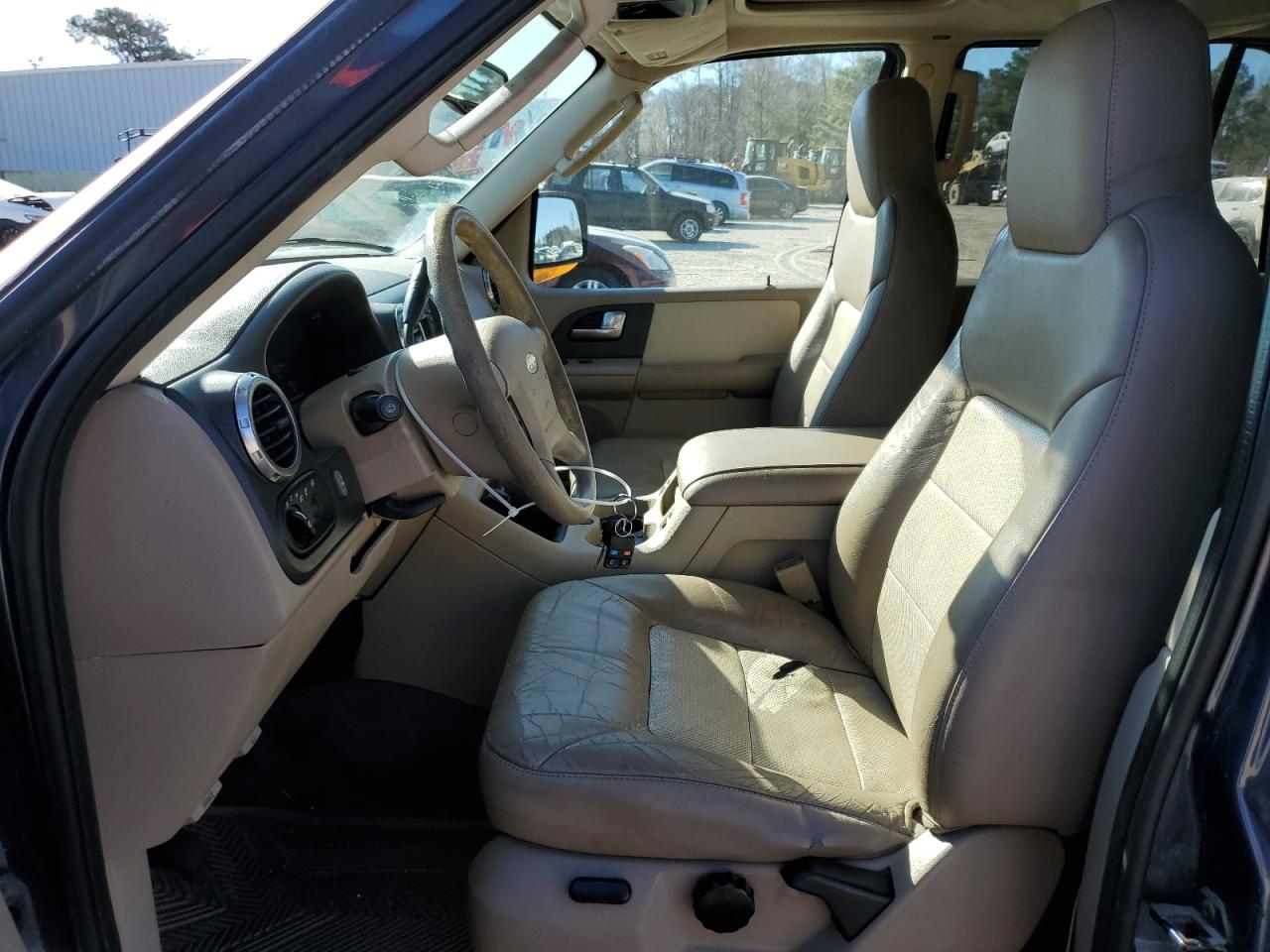 2003 Ford Expedition - Image 7