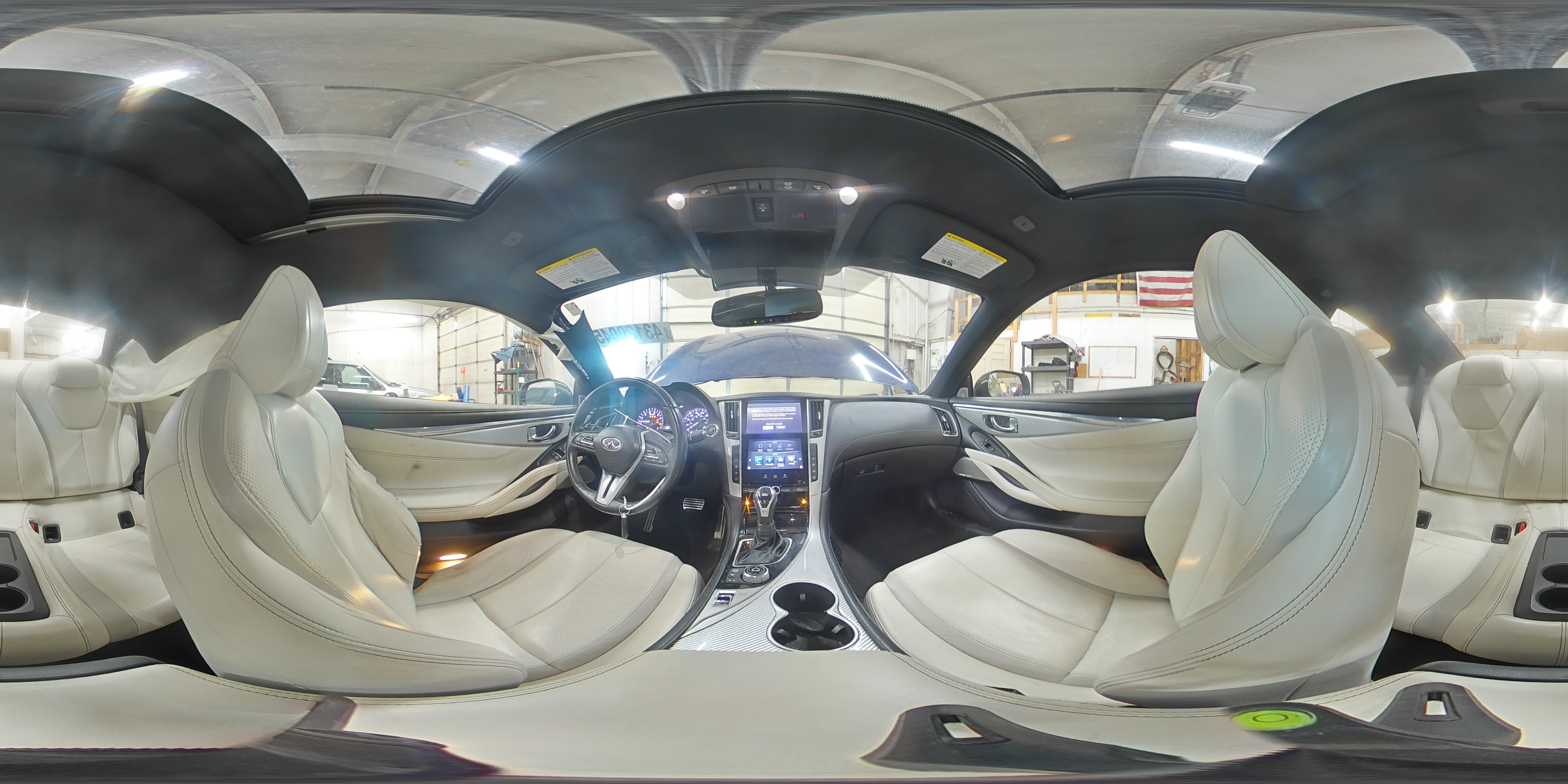 2018 Infiniti Q60 - Image 13