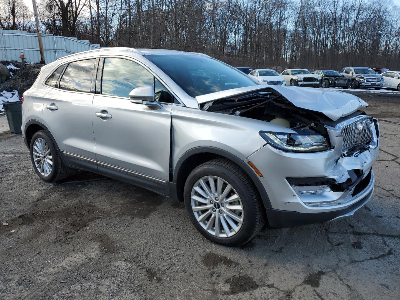 2019 Lincoln MKZ - Image 4