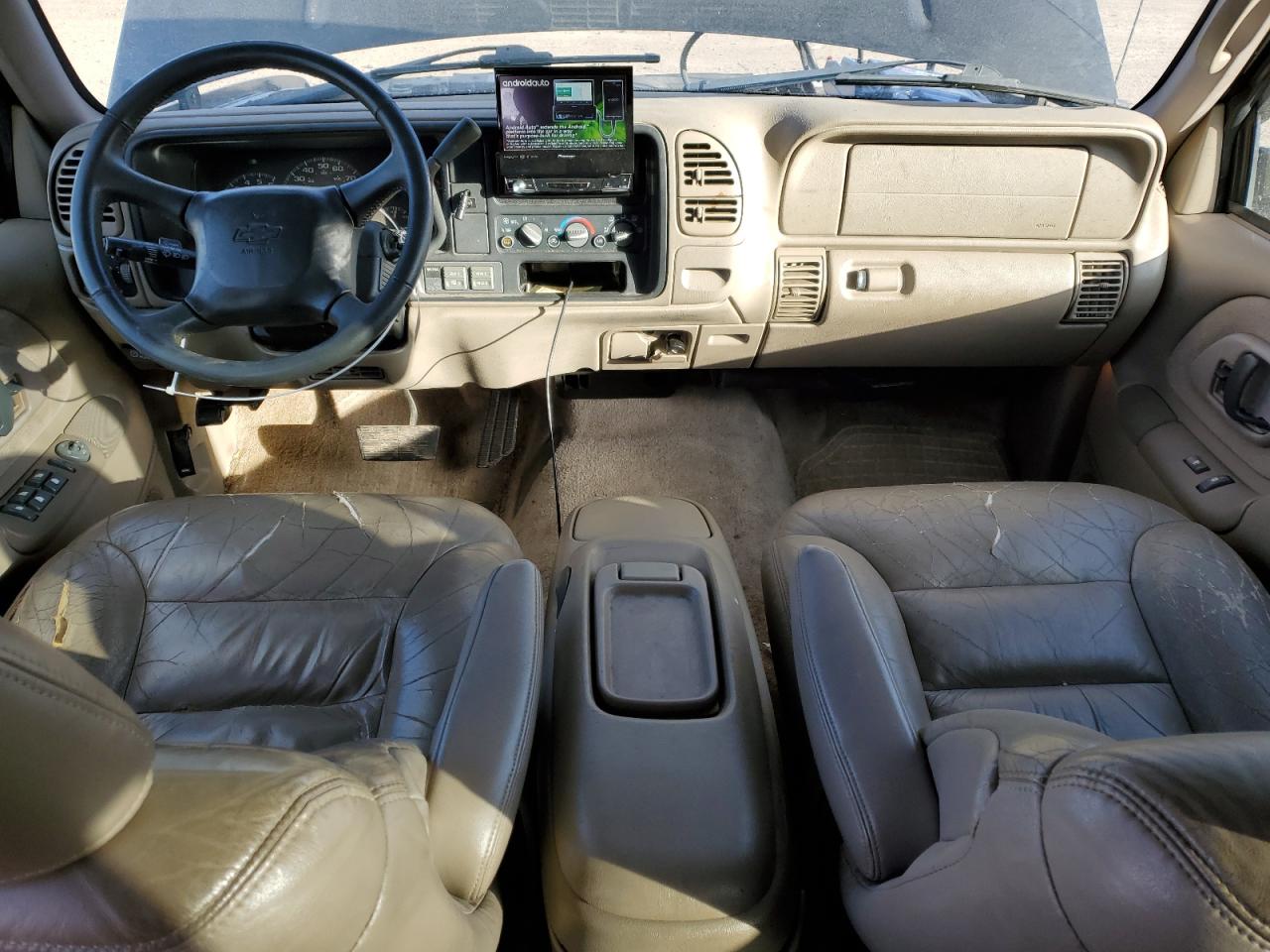 1999 Chevrolet Tahoe - Image 8