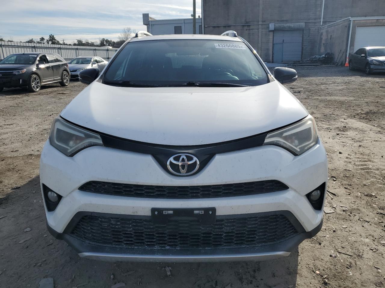2016 Toyota RAV 4 - Image 5