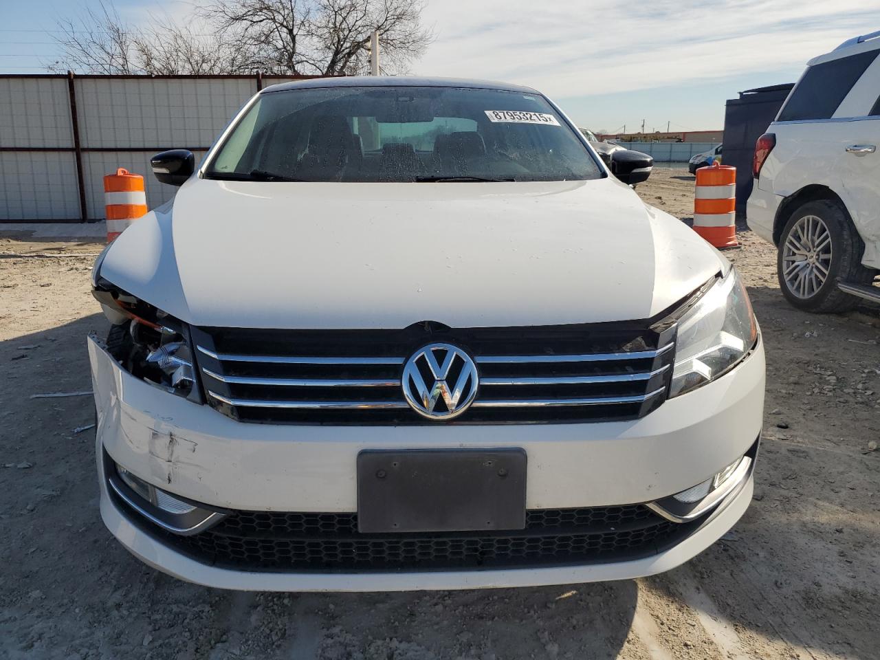 VIN 1VWBS7A30FC063513 2015 VOLKSWAGEN PASSAT no.5