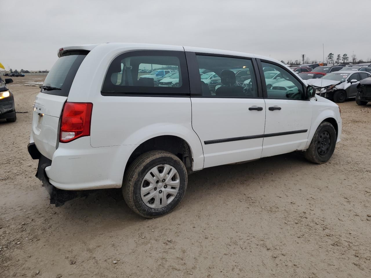 2014 Dodge Caravan - Image 3
