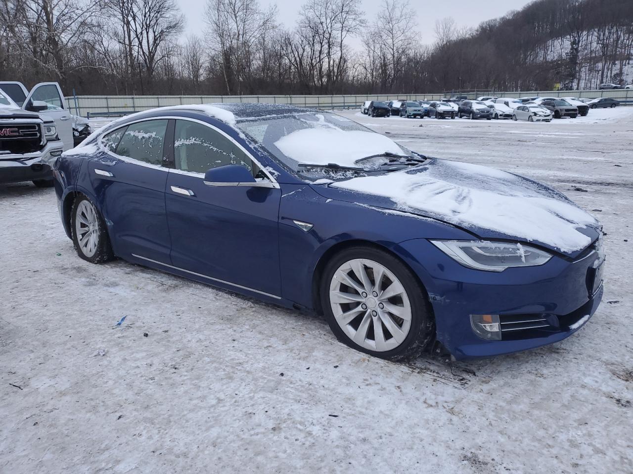 VIN 5YJSA1E25GF160151 2016 TESLA MODEL S no.4