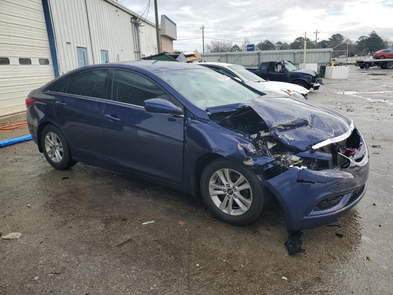 2011 Hyundai Sonata - Image 4