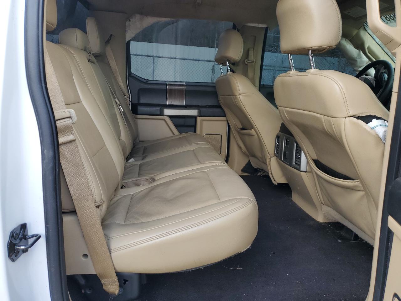 2015 Ford F-150 - Image 11