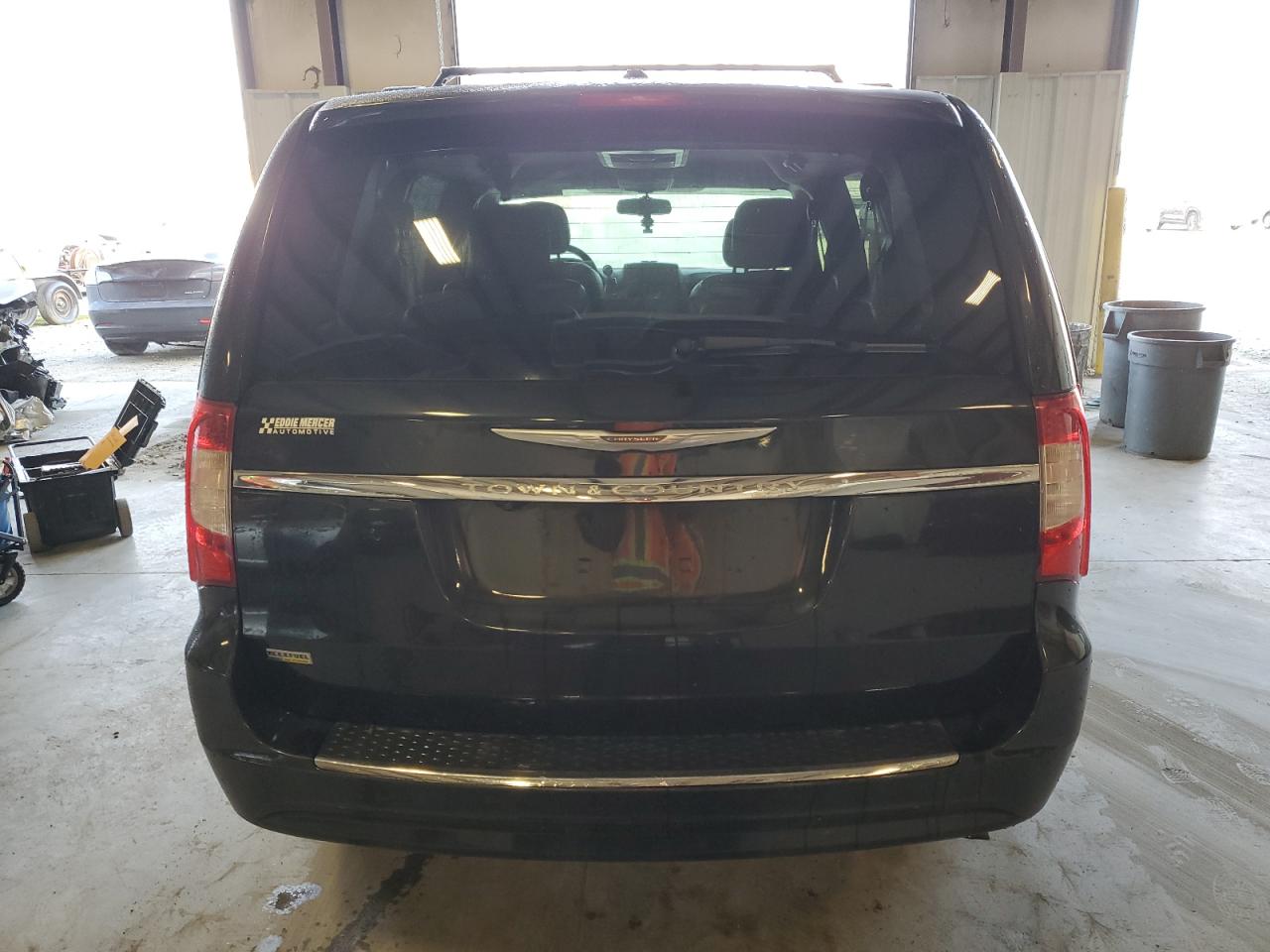 2014 Chrysler Town & Country - Image 6