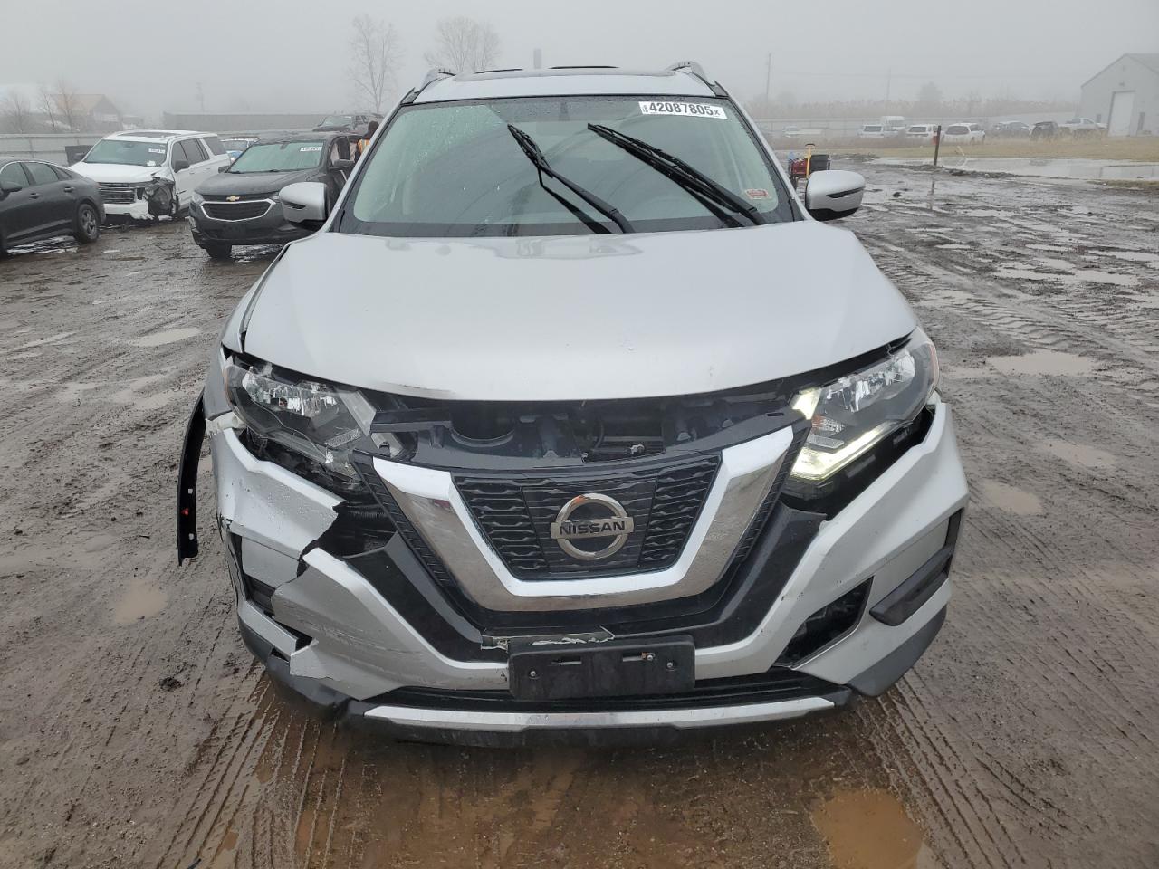 2017 Nissan Rogue - Image 5
