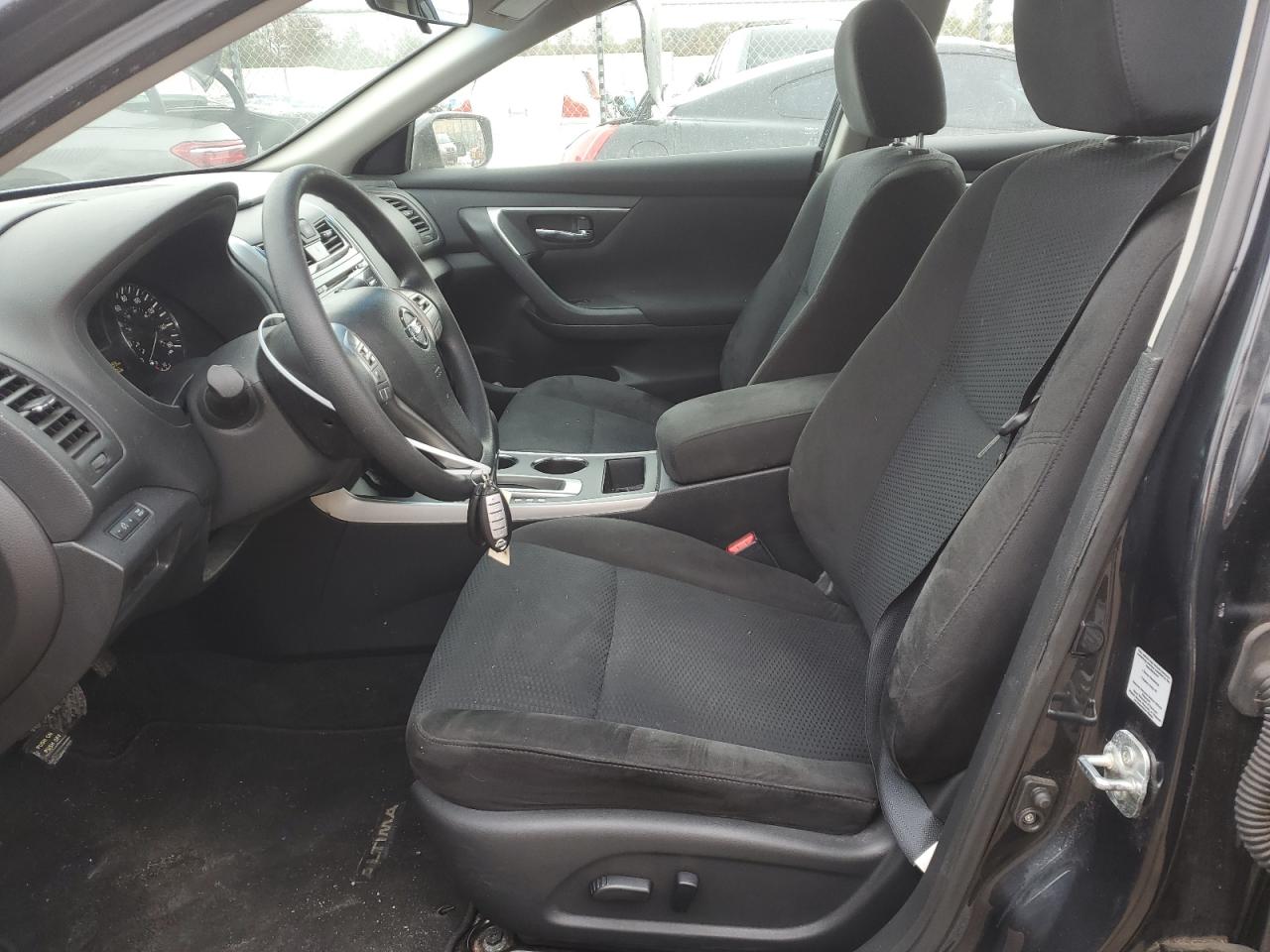 2015 Nissan Altima - Image 7