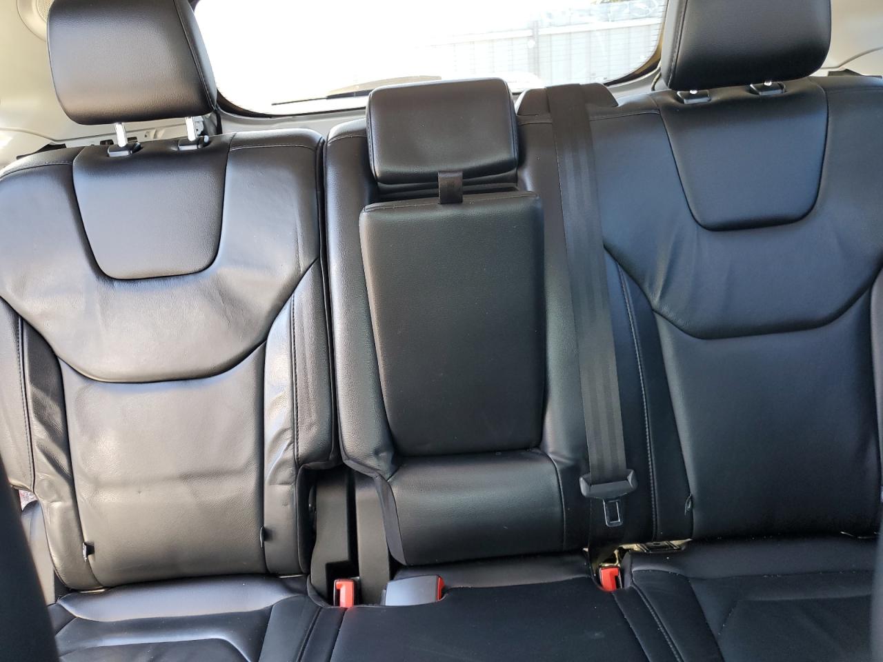 2017 Ford Edge - Image 10