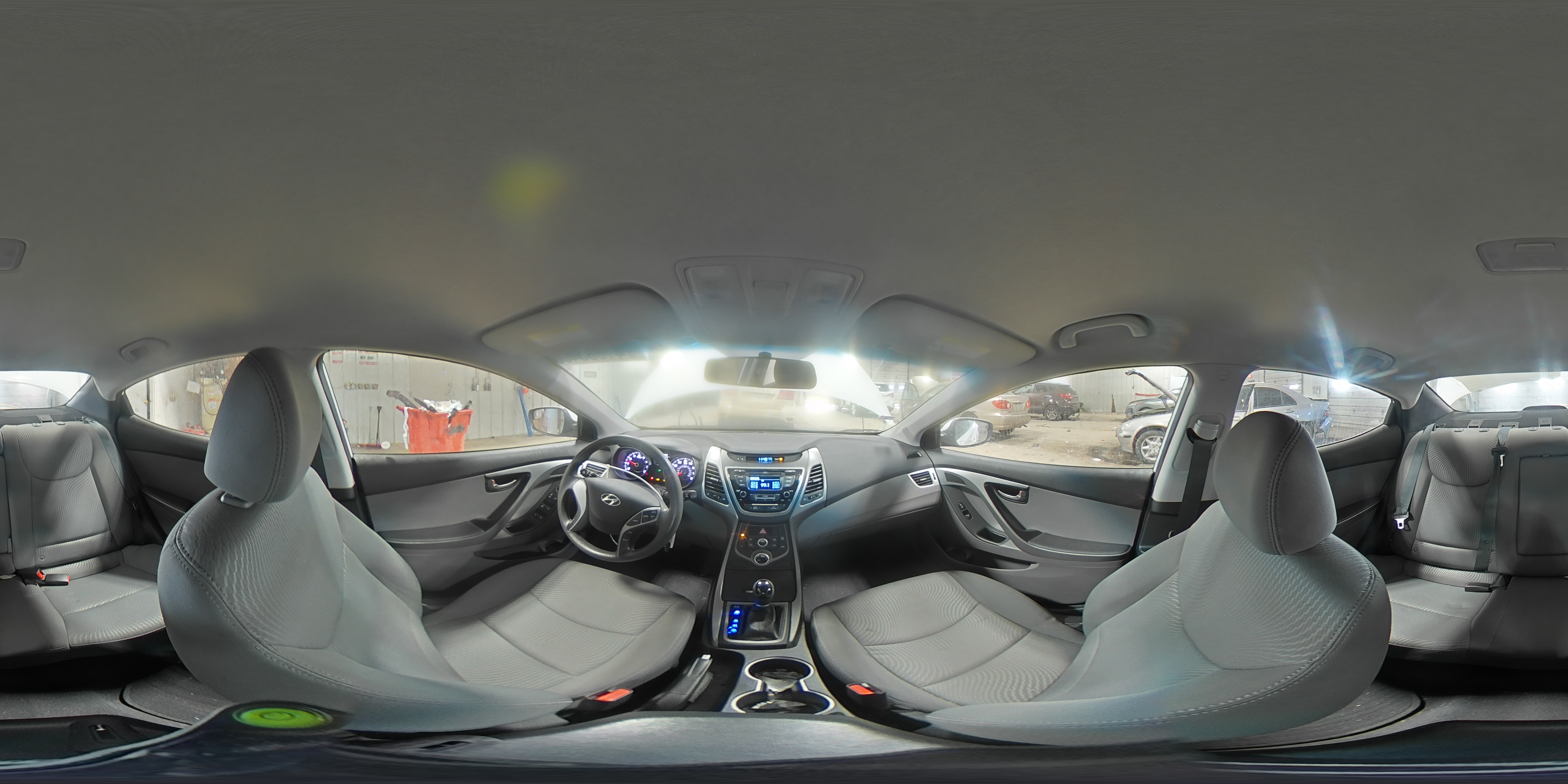 2016 Hyundai Elantra - Image 12