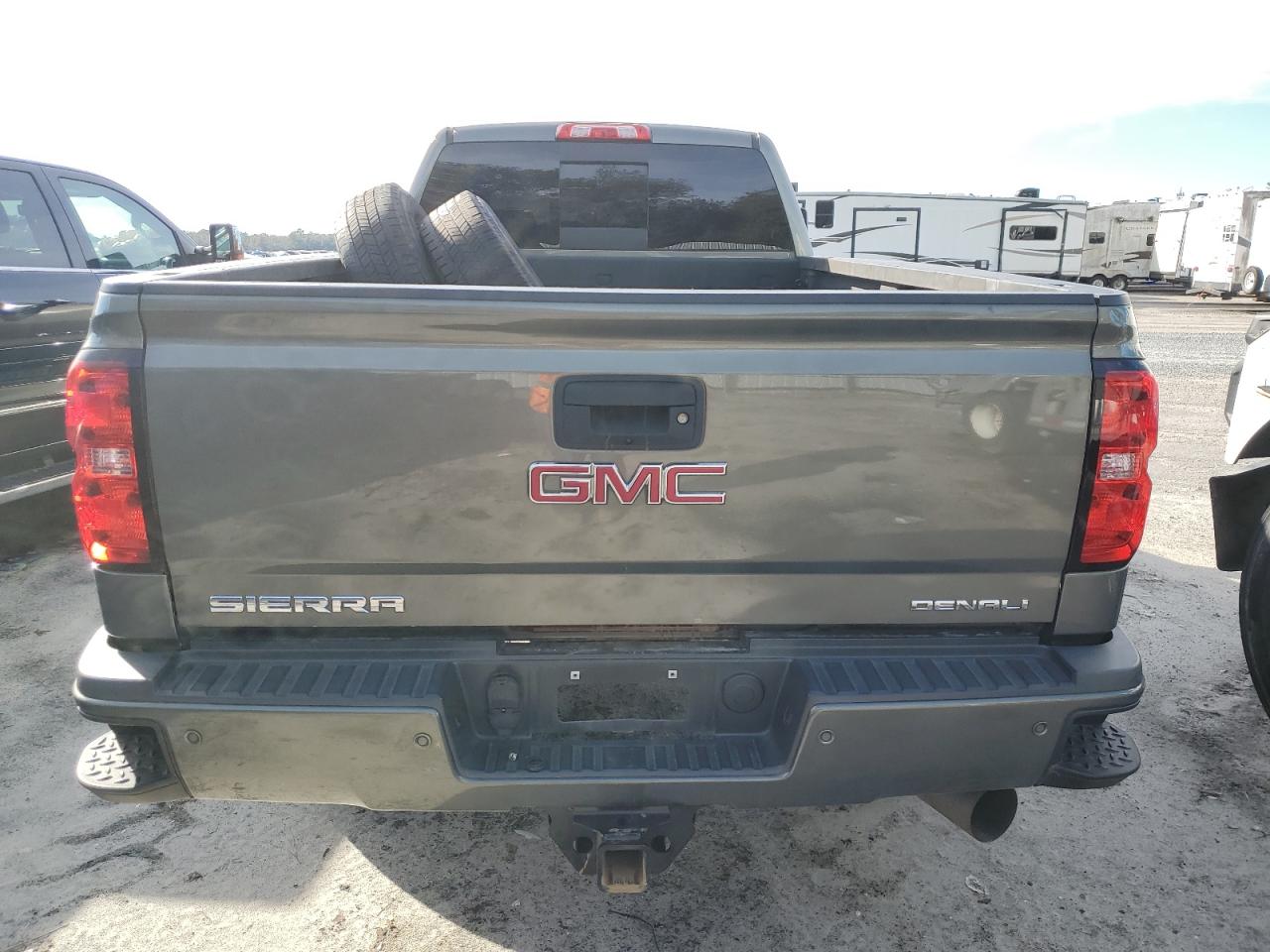 2018 GMC Sierra - Image 6