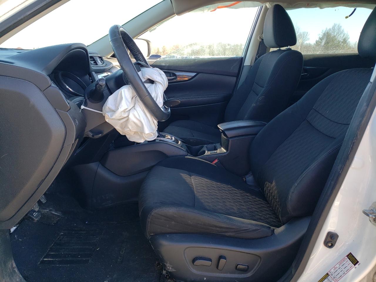 2017 Nissan Rogue - Image 7