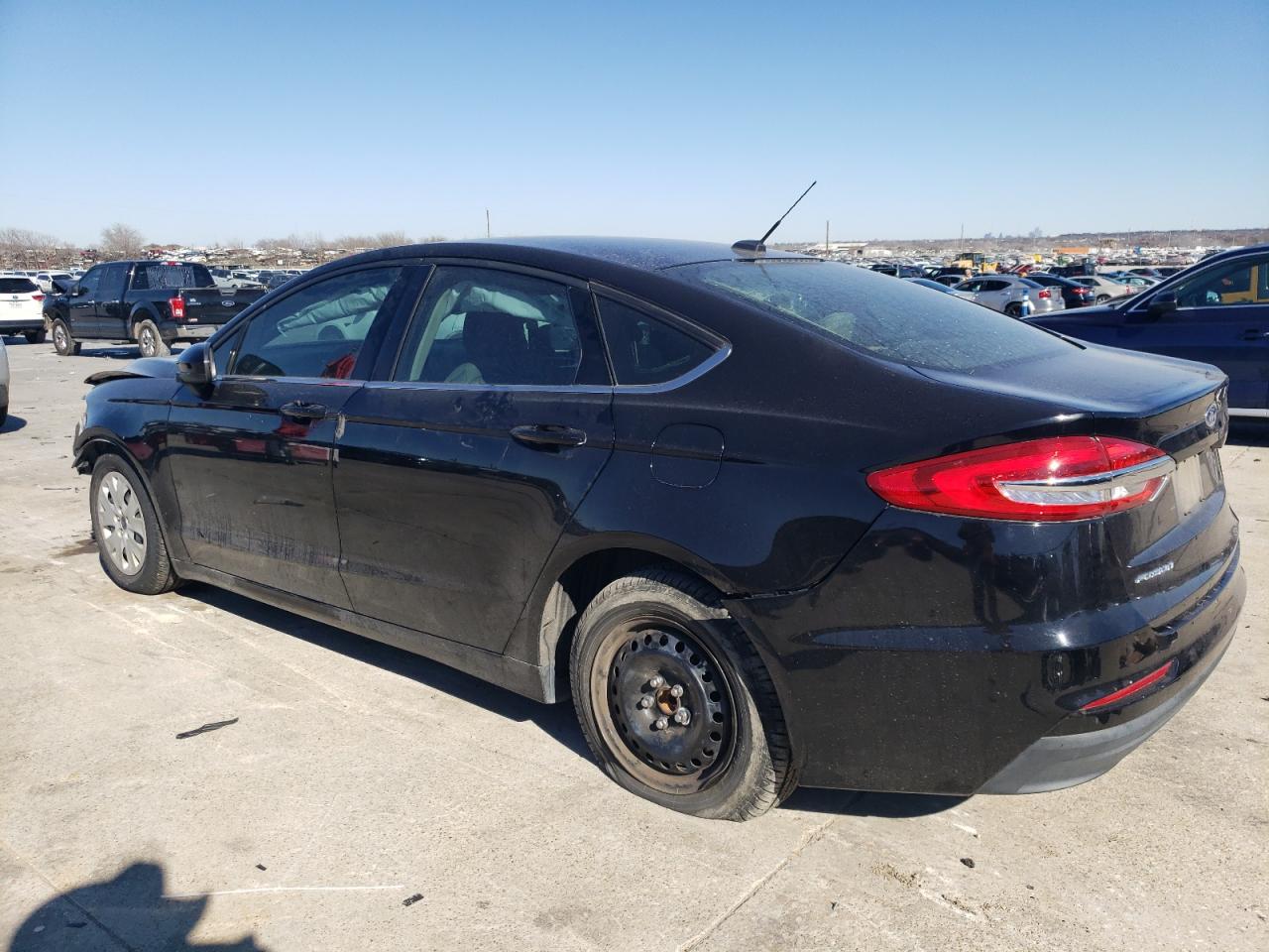 2019 Ford Fusion - Image 2