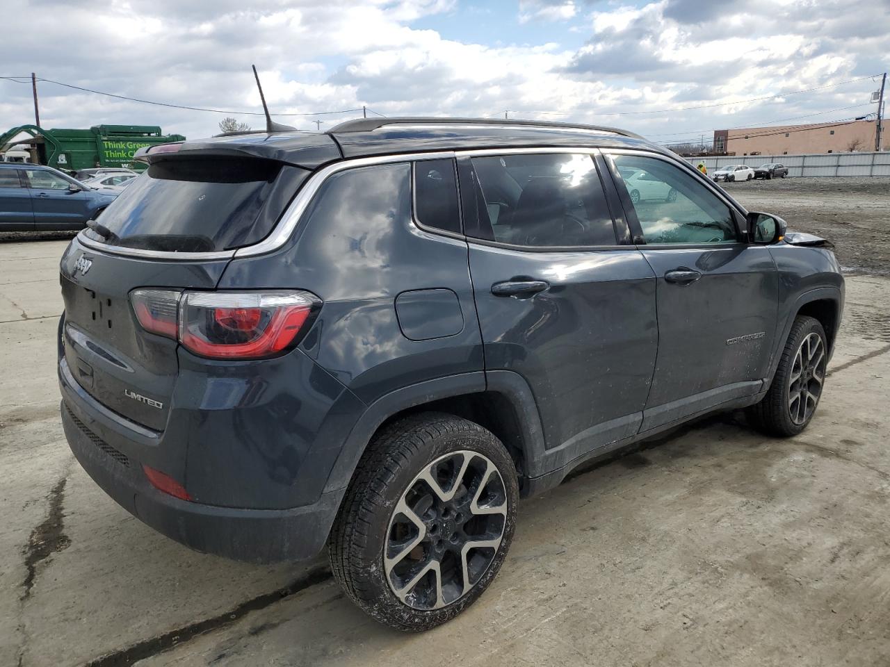 2018 Jeep Compass - Image 3