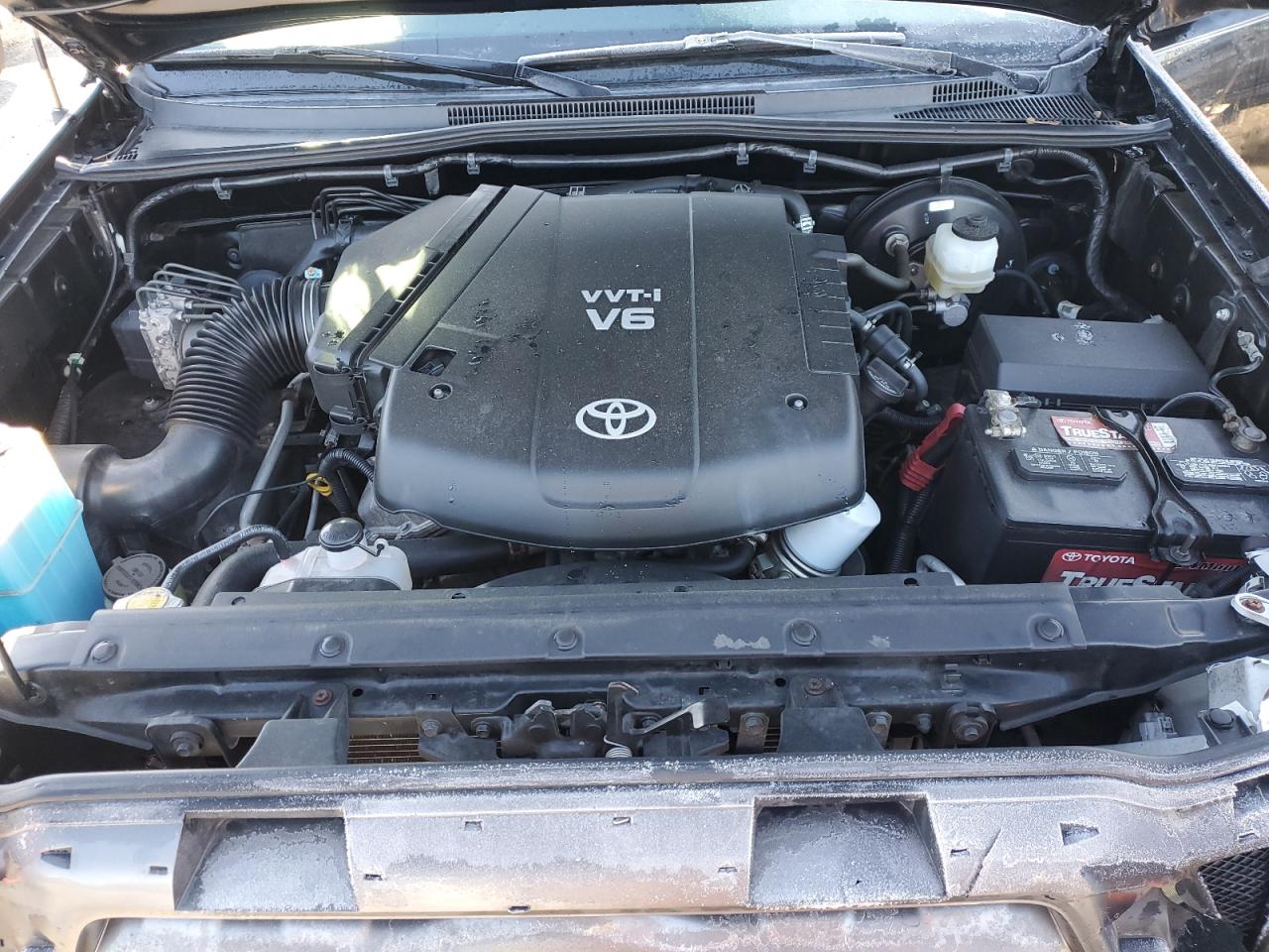 2010 Toyota Tacoma - Image 11