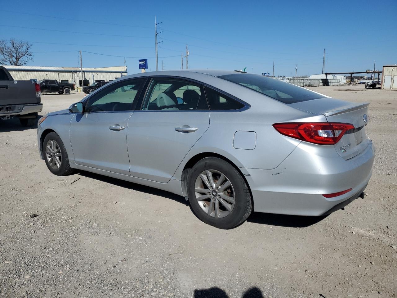 2016 Hyundai Sonata - Image 2