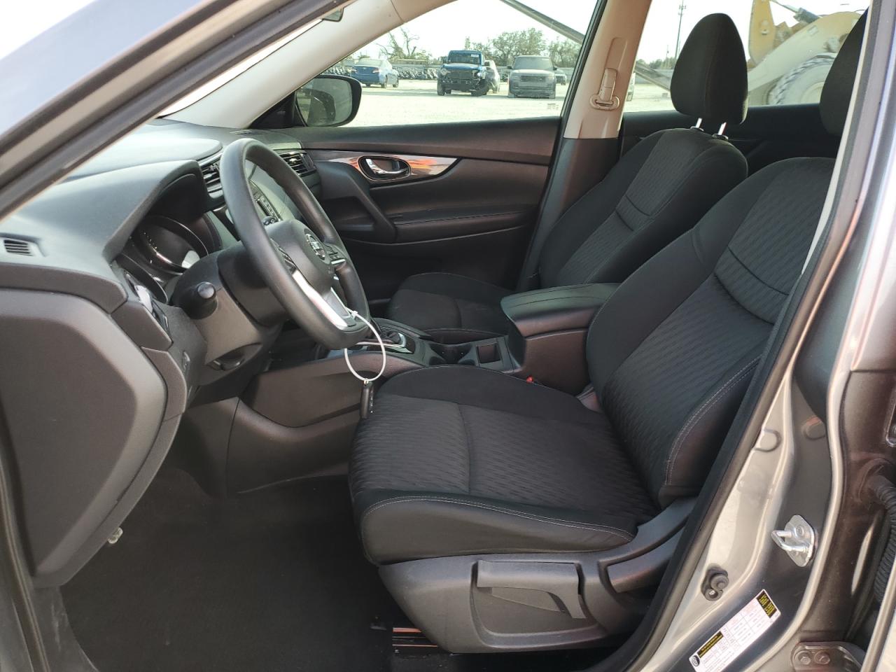 2018 Nissan Rogue - Image 7