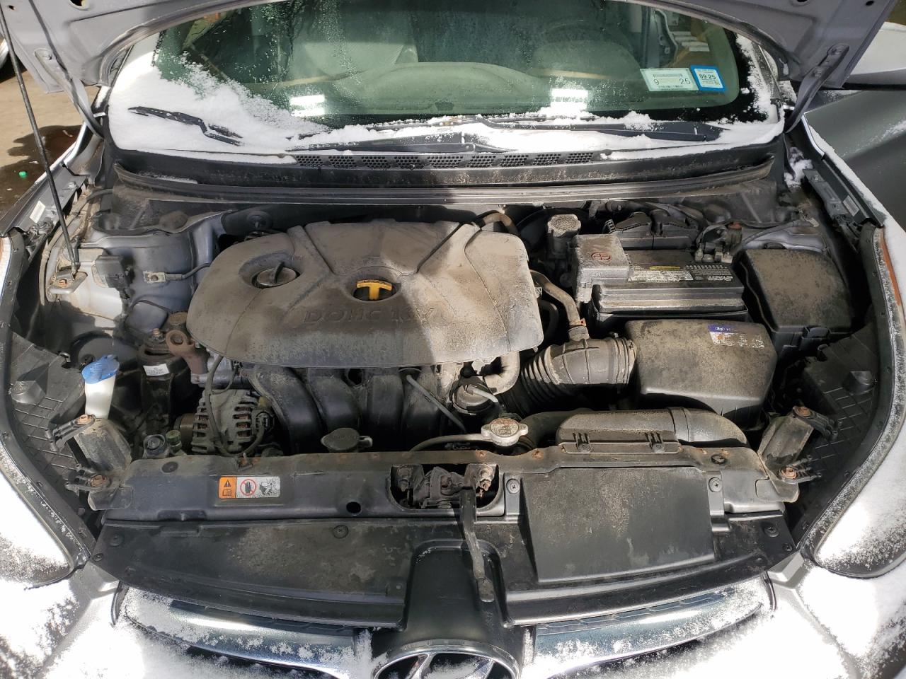 2013 Hyundai Elantra - Image 11