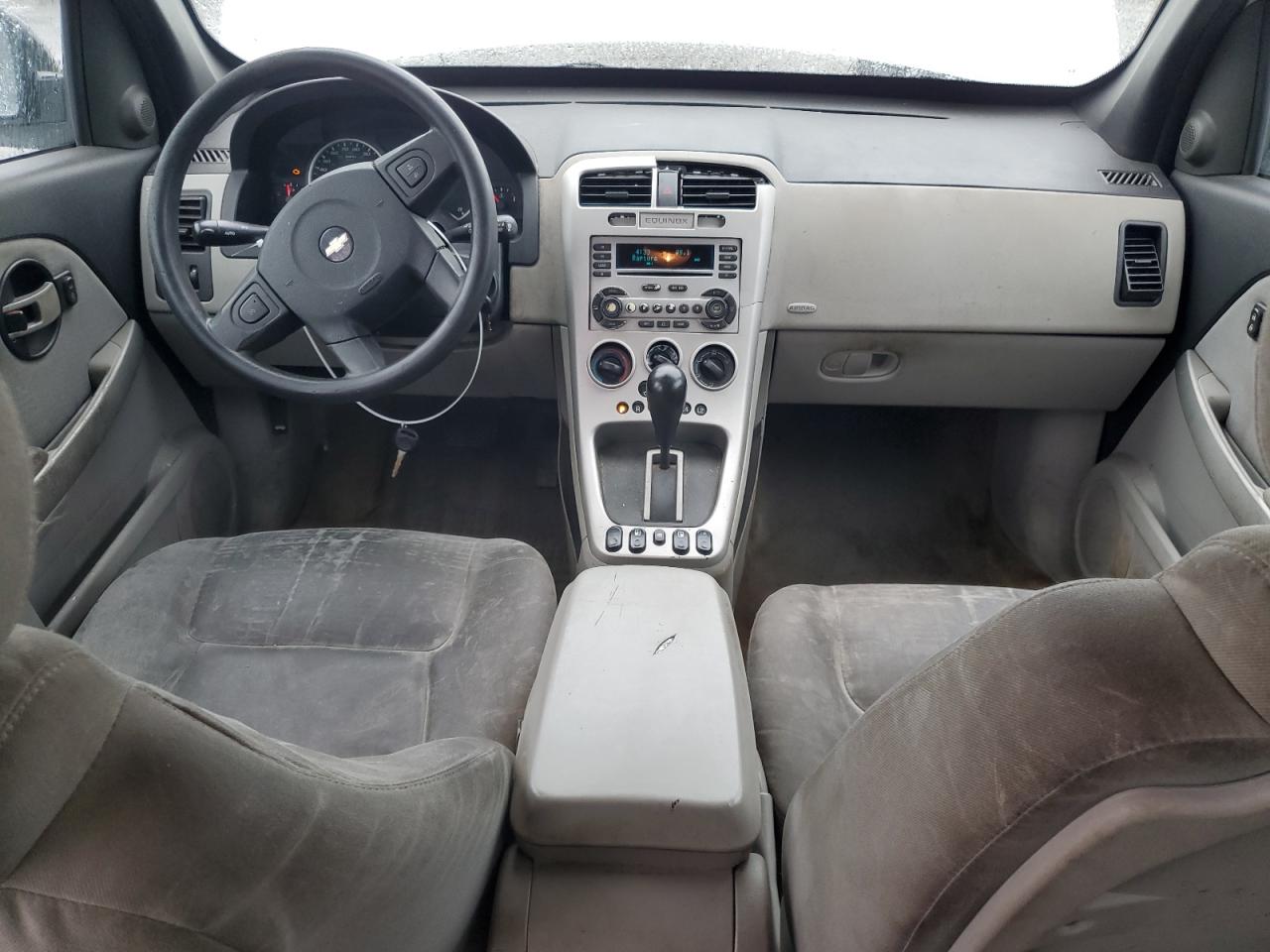2005 Chevrolet Equinox - Image 8