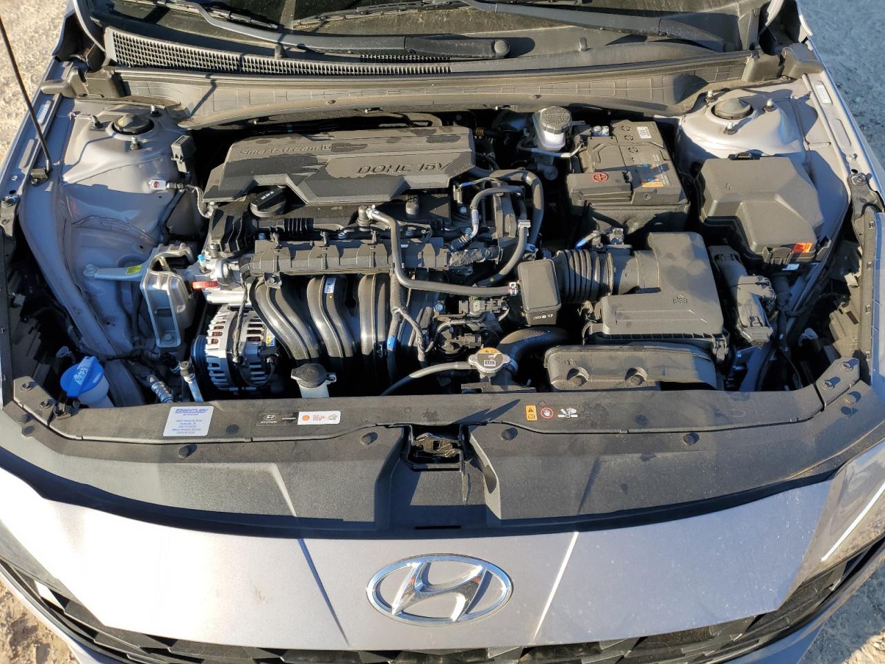2023 Hyundai Elantra - Image 11