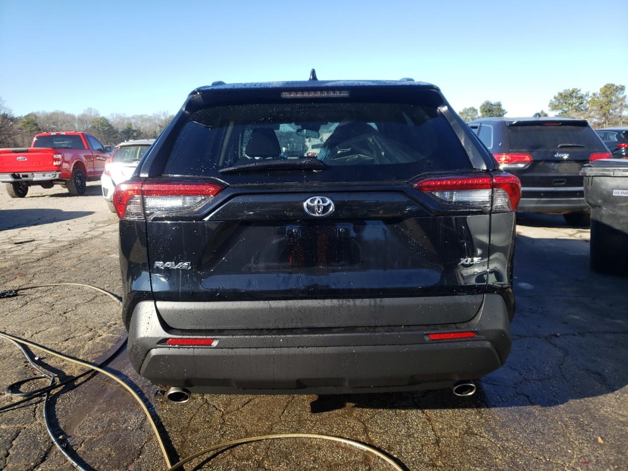 2023 Toyota RAV 4 - Image 6