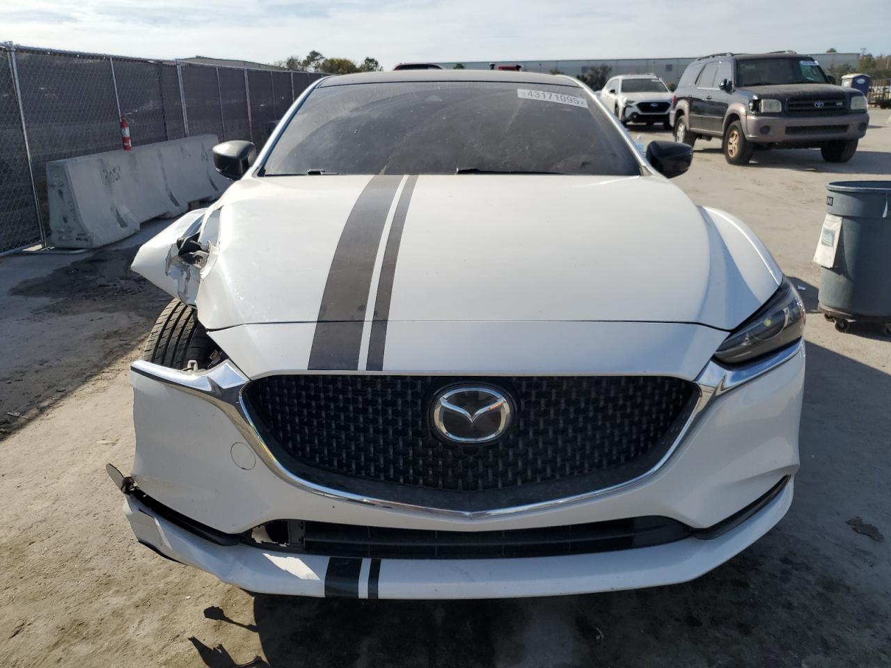 2018 Mazda 6 - Image 5