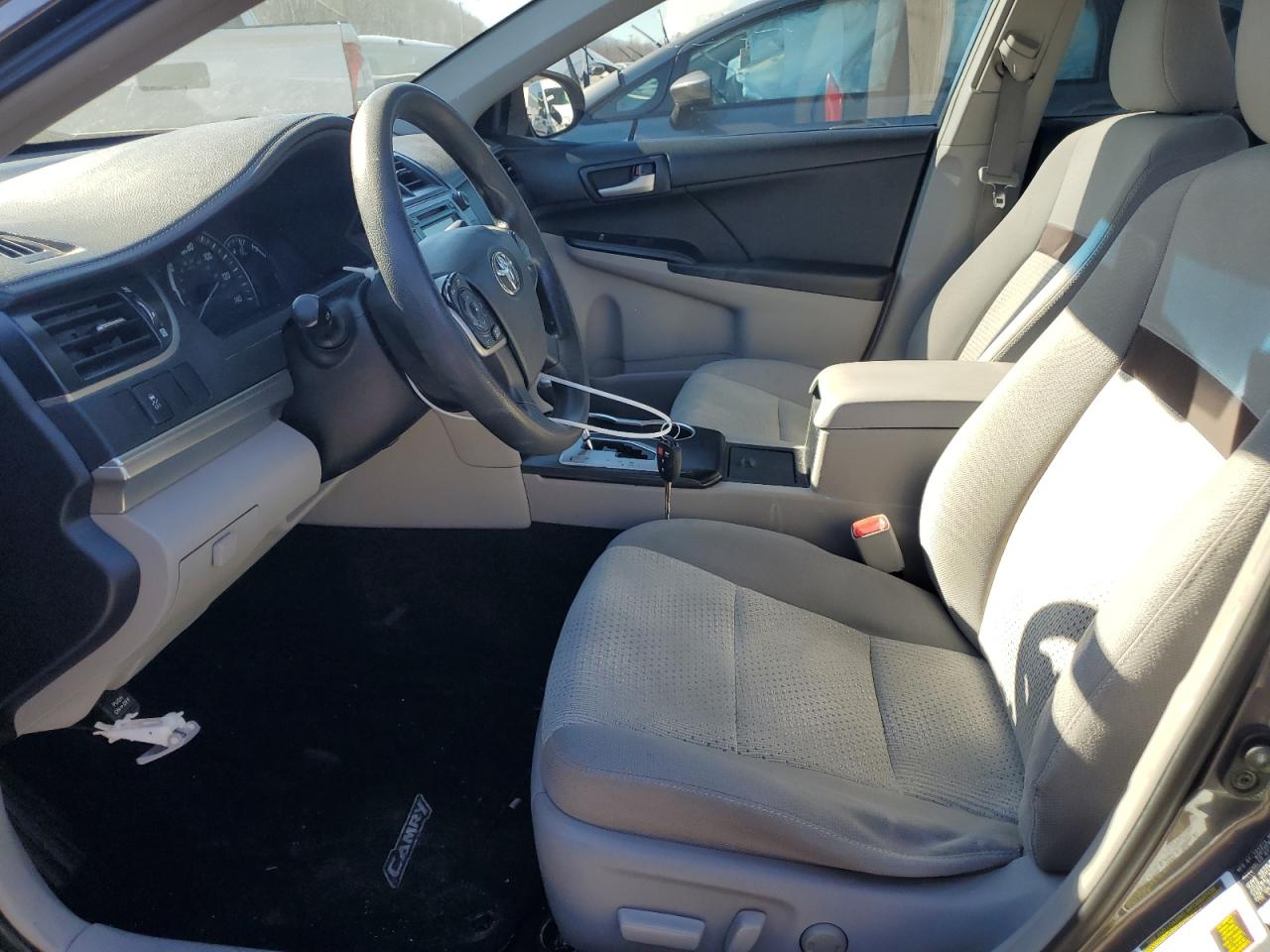 2012 Toyota Camry - Image 7