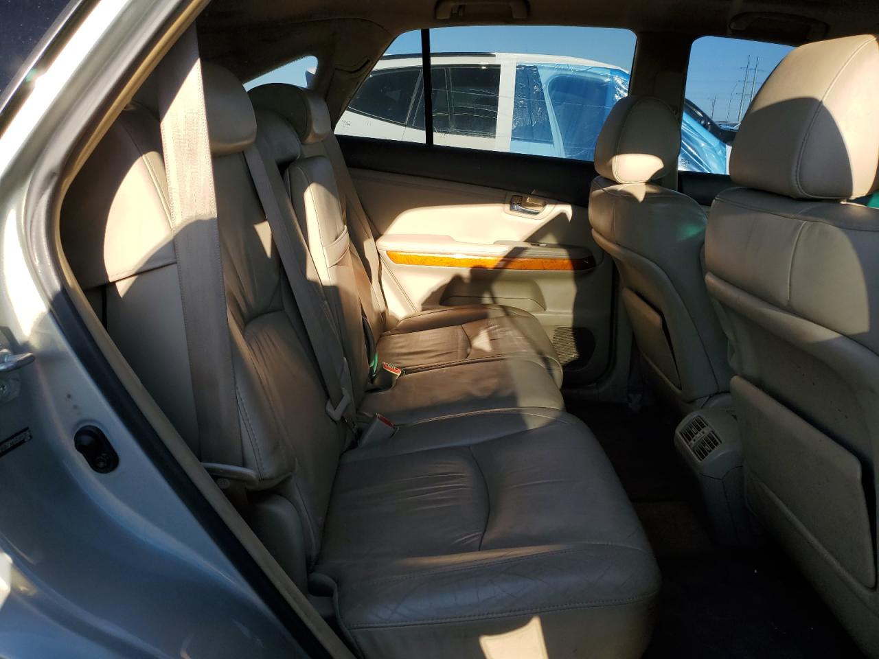 2009 Lexus RX - Image 11