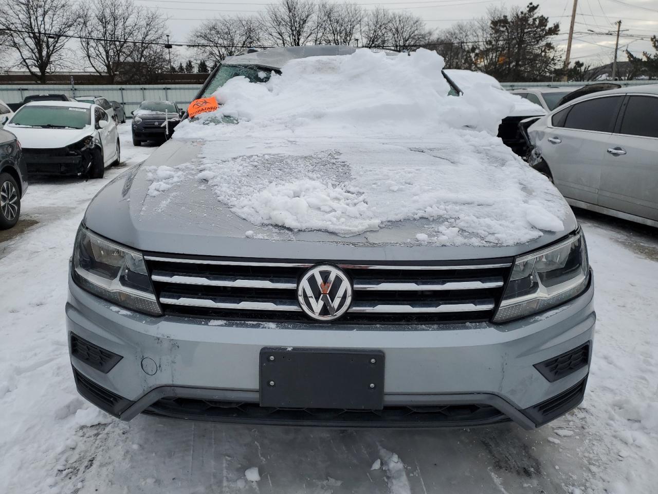2020 Volkswagen Tiguan - Image 5